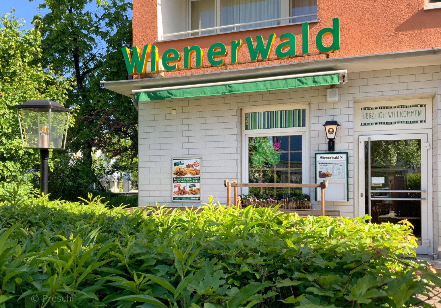 wienerwald-2388 × 1668